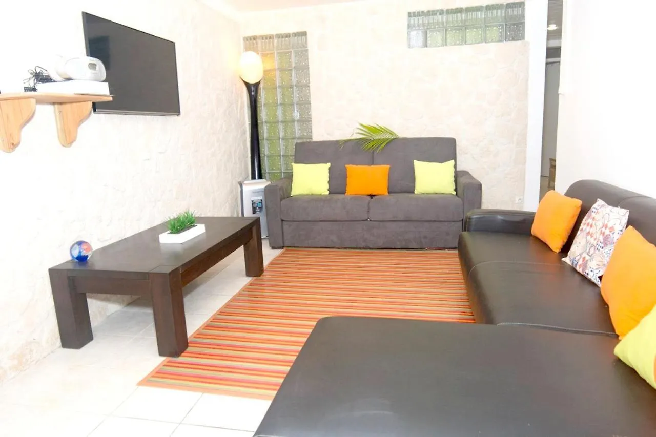 Appartement Moderne A Fort De France Terrasse Equipee 50 M² 0*, Fort-de-France Martinique
