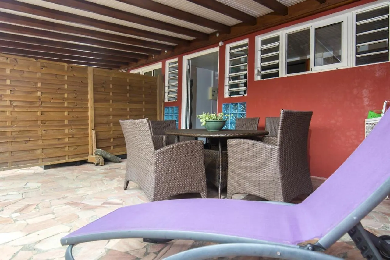 Appartement Moderne A Fort De France Terrasse Equipee 50 M² location